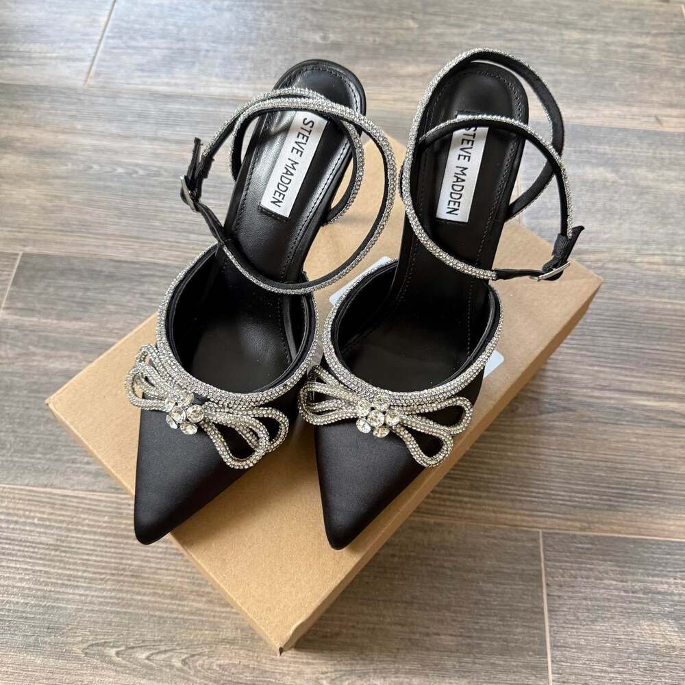 Steve Madden Women's Black Courts